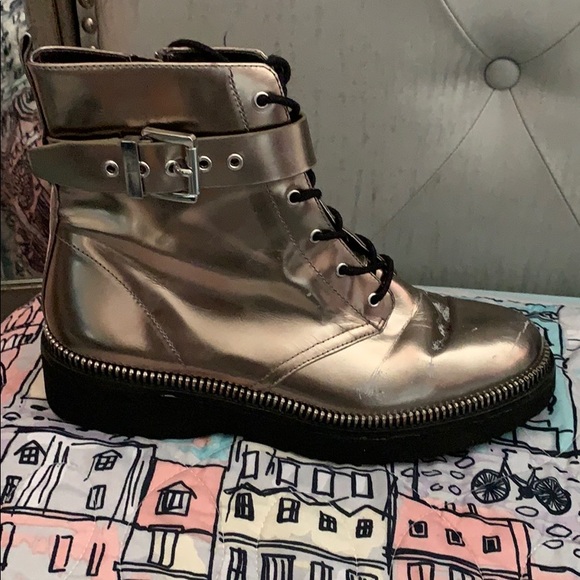 Boots - Picture 1 of 4